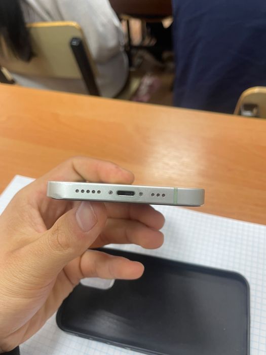 Продам айфон 12 64гб торг есть