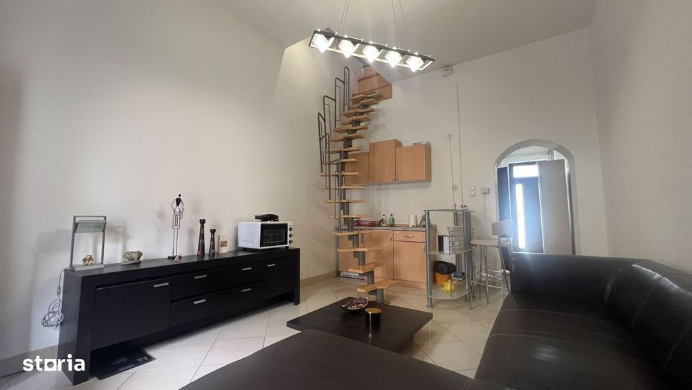 Apartament la casă + spațiu comercial, zonă ultracentrală – Piața Mică