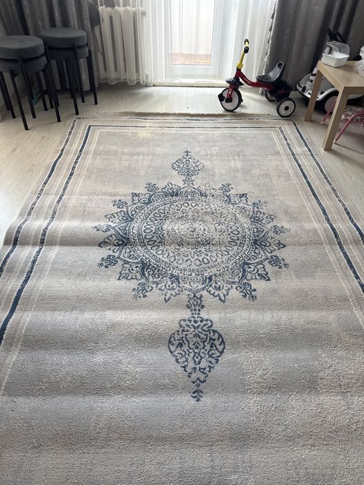 Продам ковер 2:3