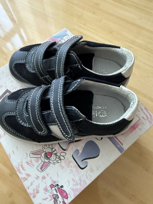 Pantofi băieți piele întoarsă mărimea 28 - FONDA - stare foarte bună