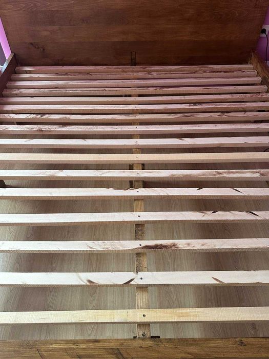 Предлагам легла и спални масив за едри хора