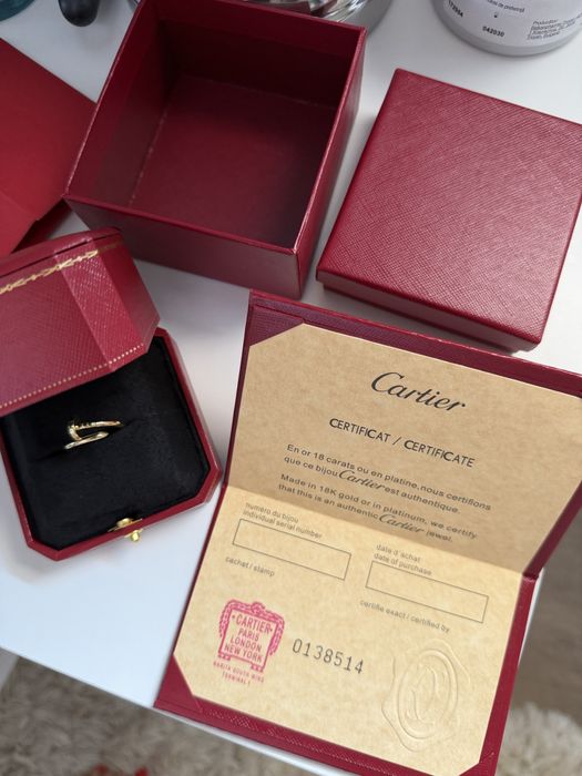 Inel juste on clou cartier