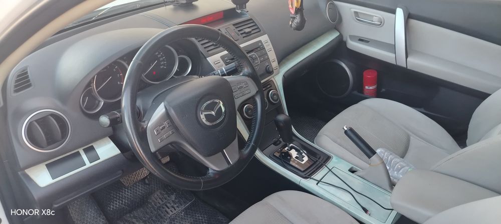 Mazda 6 srochna sotiladi
