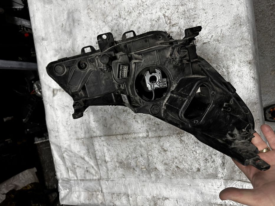 Far stânga opel astra k.