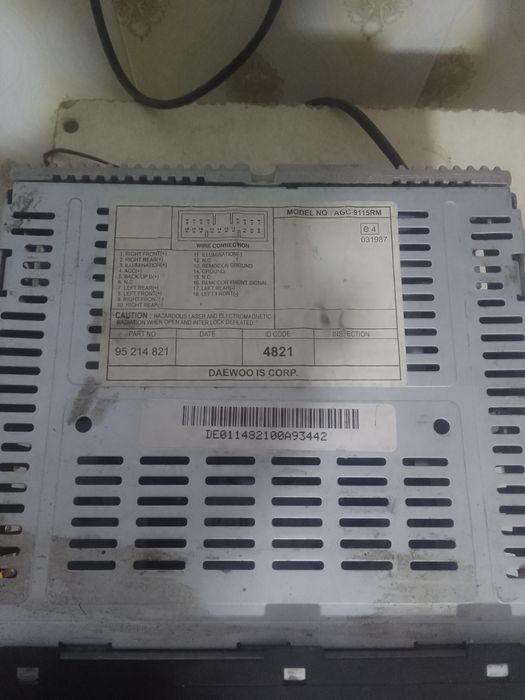 Spark shtativniy magitafoni sotiladi