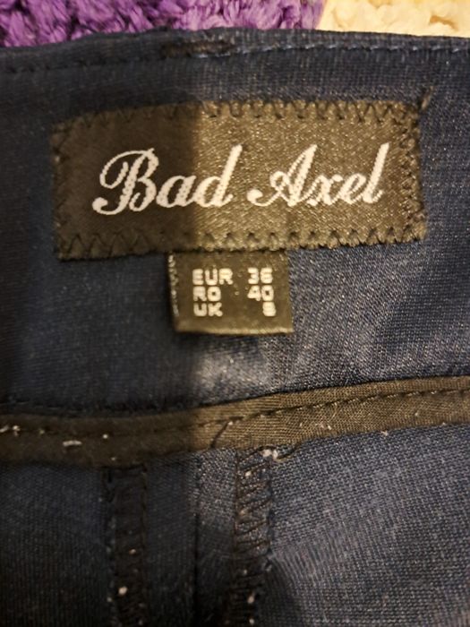 Pantaloni marimea 36 S