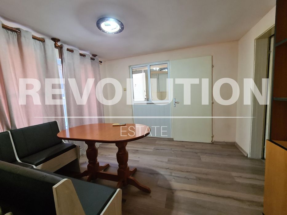 Дава се под наем Двустаен апартамент в Пловдив, Кършияка - 55 кв.м за 357 € - Снимка #1