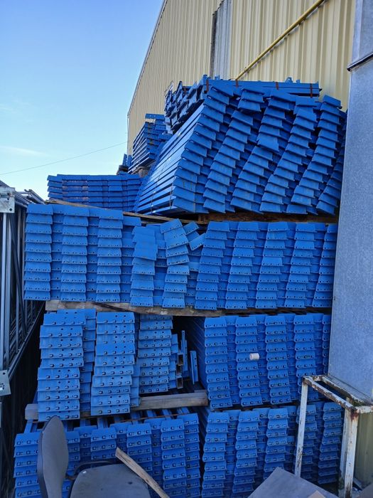 Rafturi industriale lichidare stoc