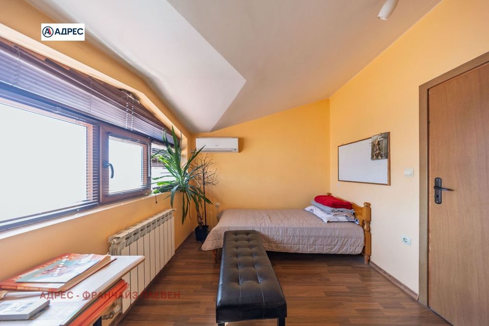 3-стаен в Плевен-Широк център площ 81 цена 120000