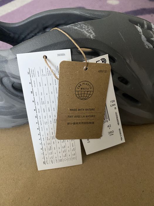 Adidas Yeezy Foam Runner