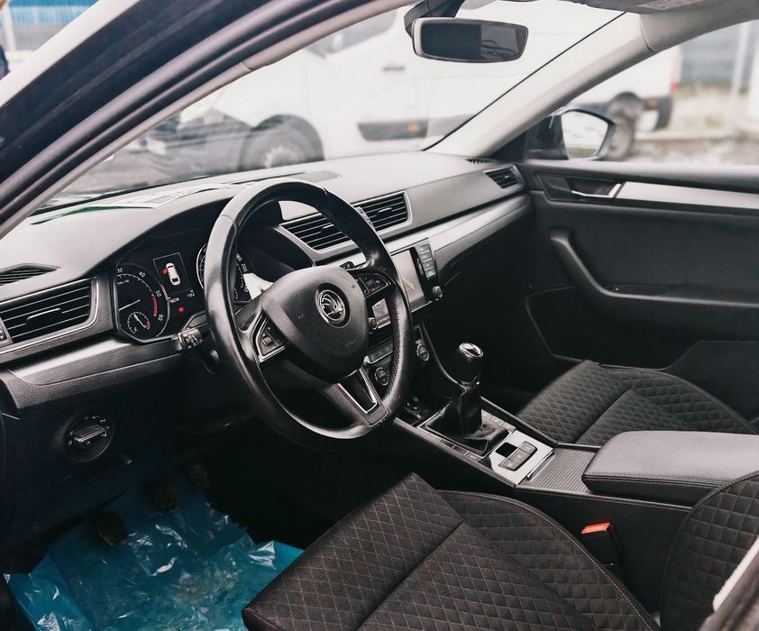 Skoda Superb 2.0tdi-150 cp,Rate-Cash