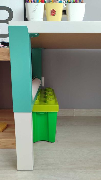 Продавам регулируемо бюро IKEA PÅHL