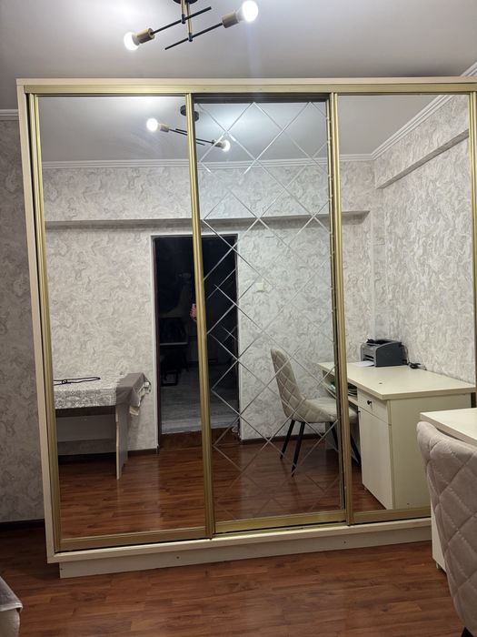 Продам мебель шкаф сандык стол