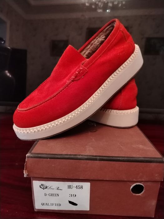 Женская, зимняя обувь,  100% кожа, 39 раз.