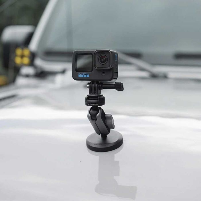 Action Camera Аксесоари: Suction Cup Car Mount, Magnetic Mount, SanDisk Extreme PRO 256GB microSDXC, Lexar Memory Card Reader