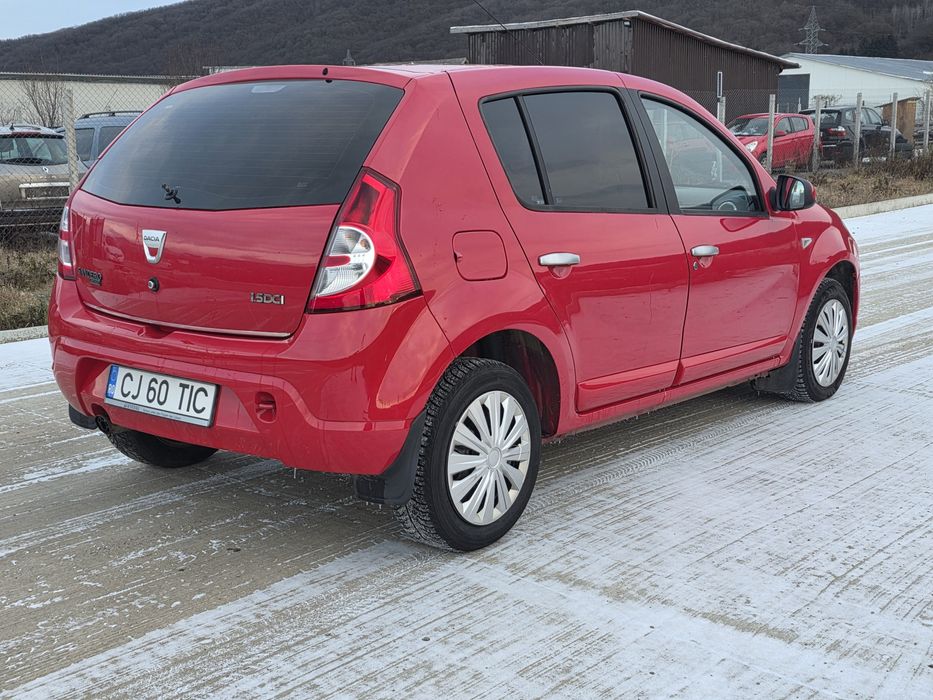 Dacia Sandero 1.5 dci an 2009 înmatriculat acte la zi proprietar