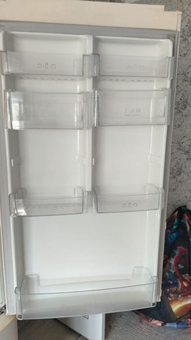 Продам холодильник LG