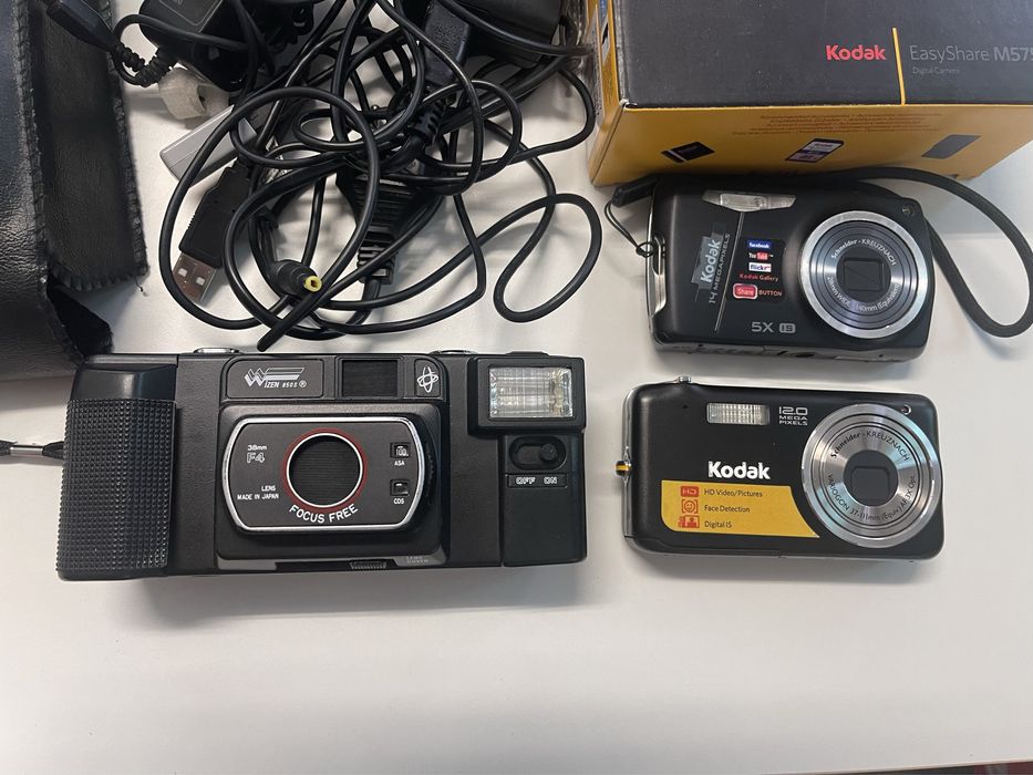 Комплект фотоапарати