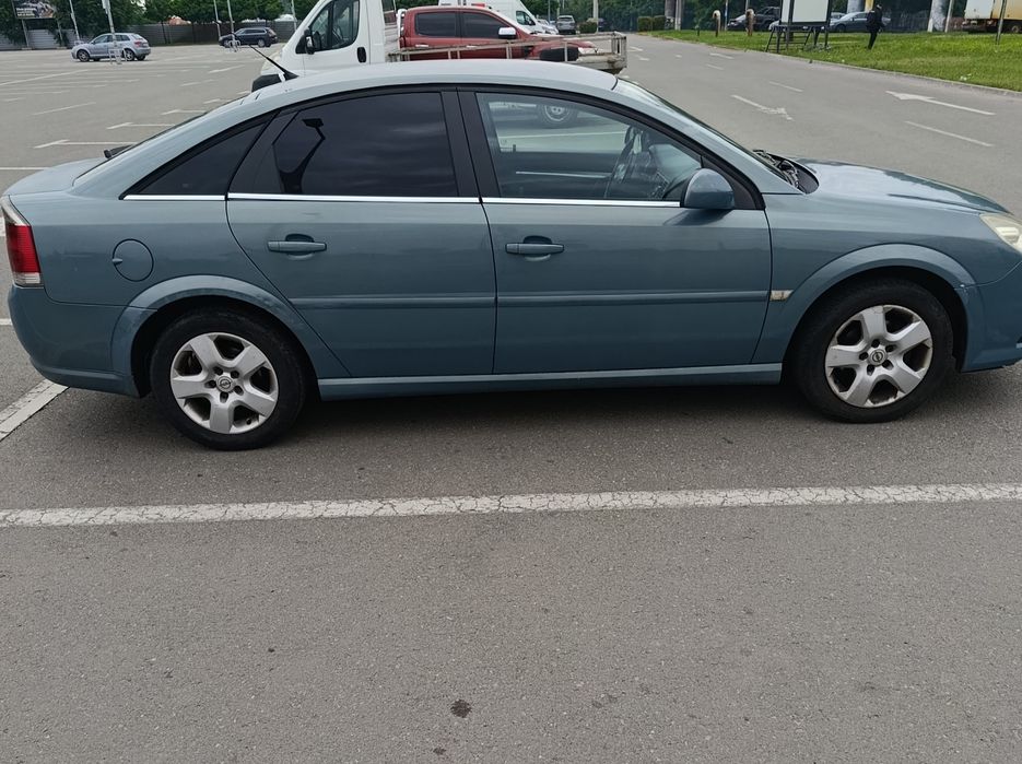 Se vinde Opel Vectra.