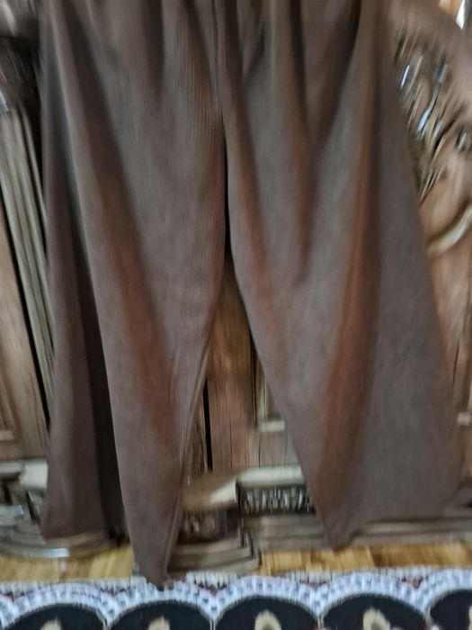 Ayollar. Kiyimi qalin