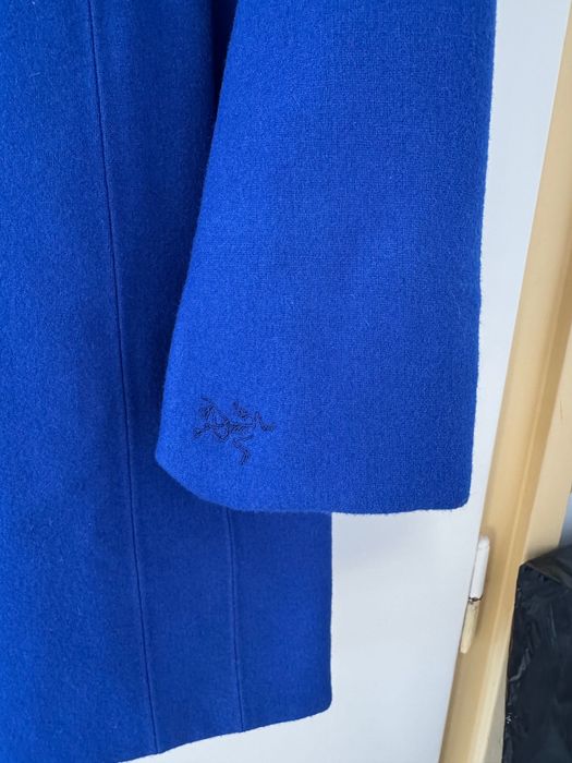 Палто Arcteryx Elda Coat в син цвят.