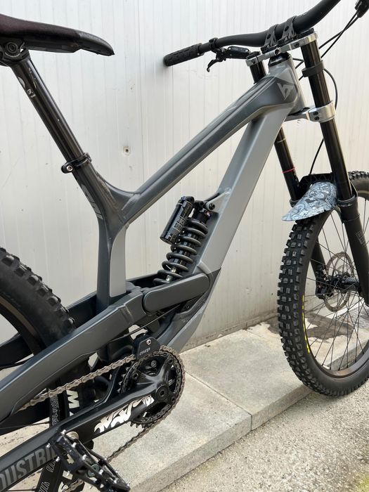 YT tues 27.5 2020 велосипед колело DH