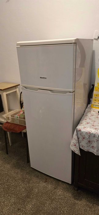 Frigider cu congelator