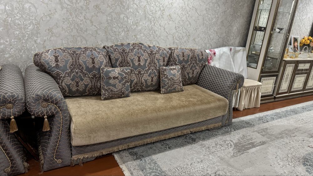 Продам диван с креслом