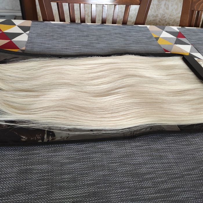 Екстеншъни, стикери, кератинови кичури,опашки,бретони, топери от естес