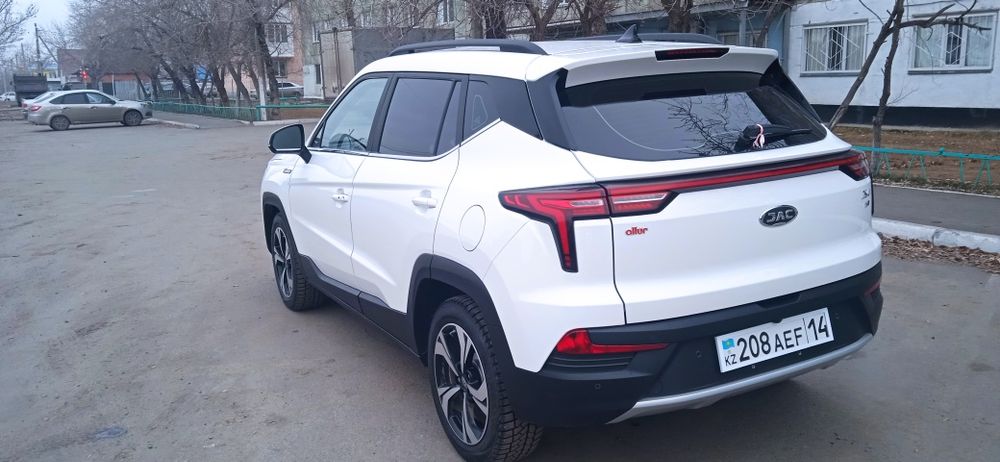 Продам автомобиль JAC JS4