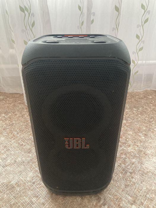 JBL Partybox Stage 320