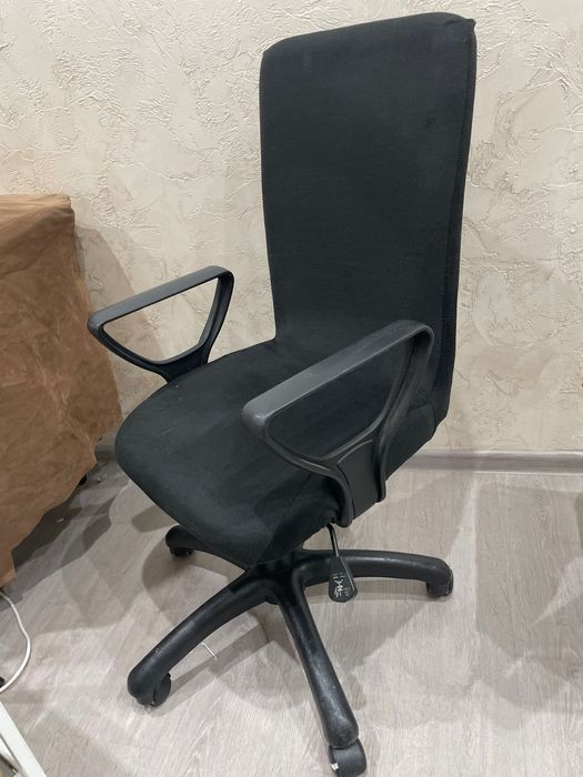 Продам офисное кресло