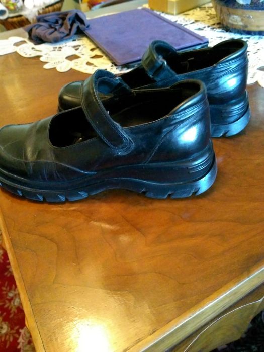 Pantofi DIN piele naturala marimea 36