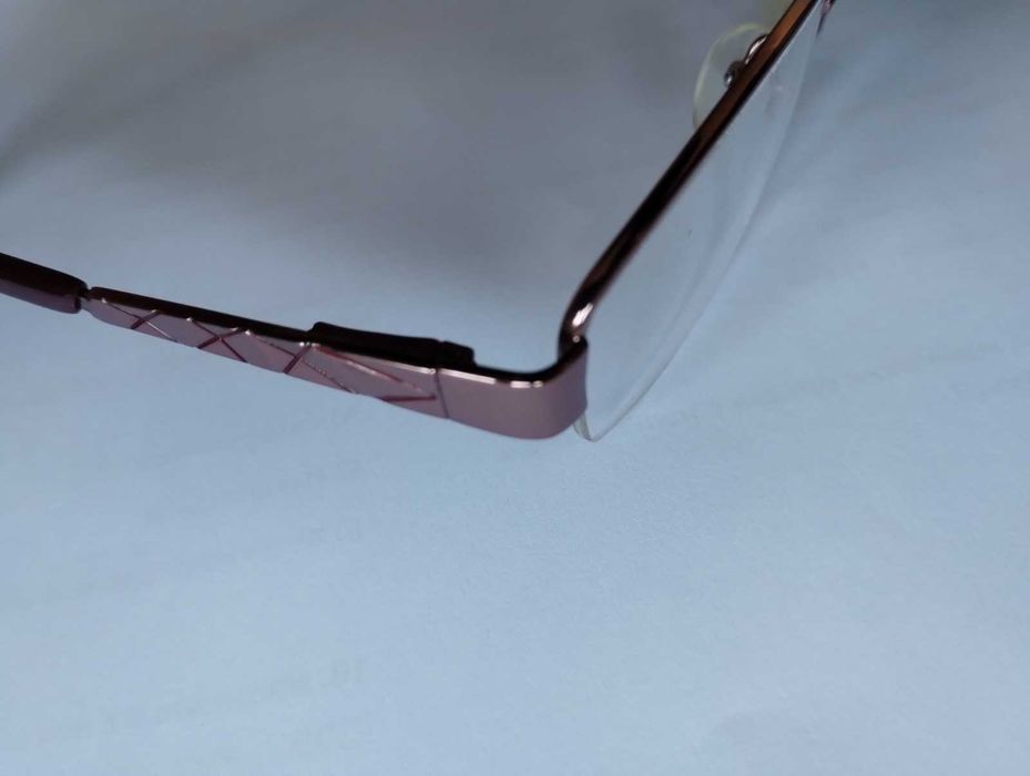 Дипотрични рамки за очила с корда и шарнир. 60 лв.