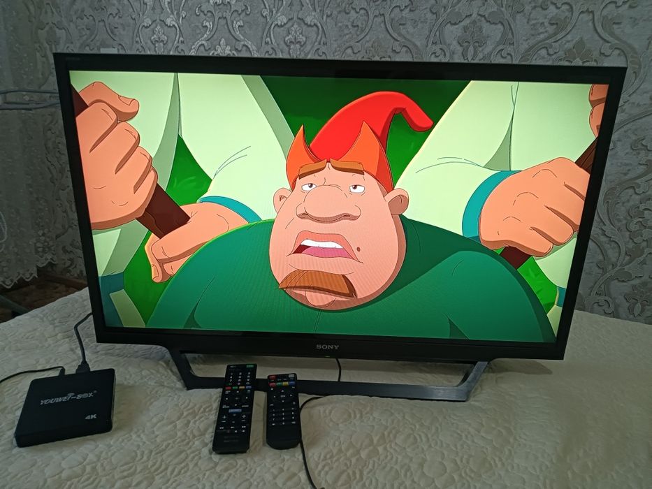 Телевизор марки SONY