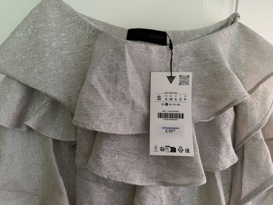 Къса пола Зара нова