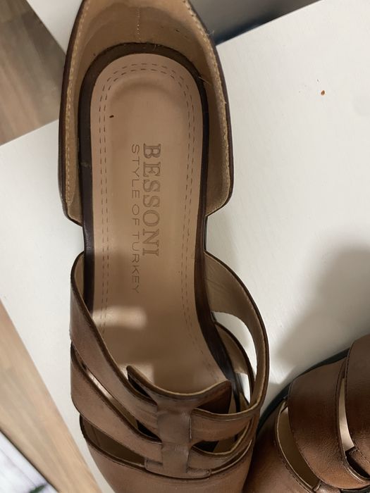Продаются кожаные туфли Basconi
