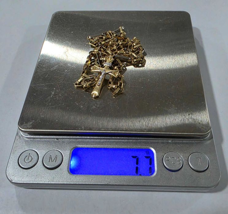 Синджир с кръст 7.7 гр 14к 585