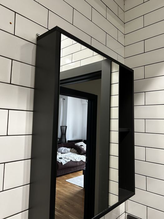 Шкаф в ванну с зеркалом