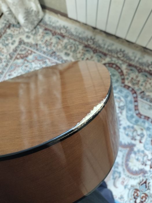 Продам гитару ямаха с45