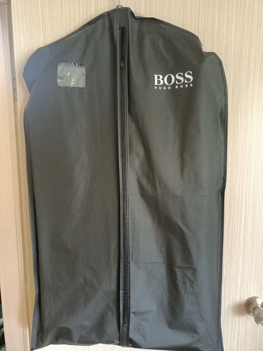 Продам костюм HUGO BOSS