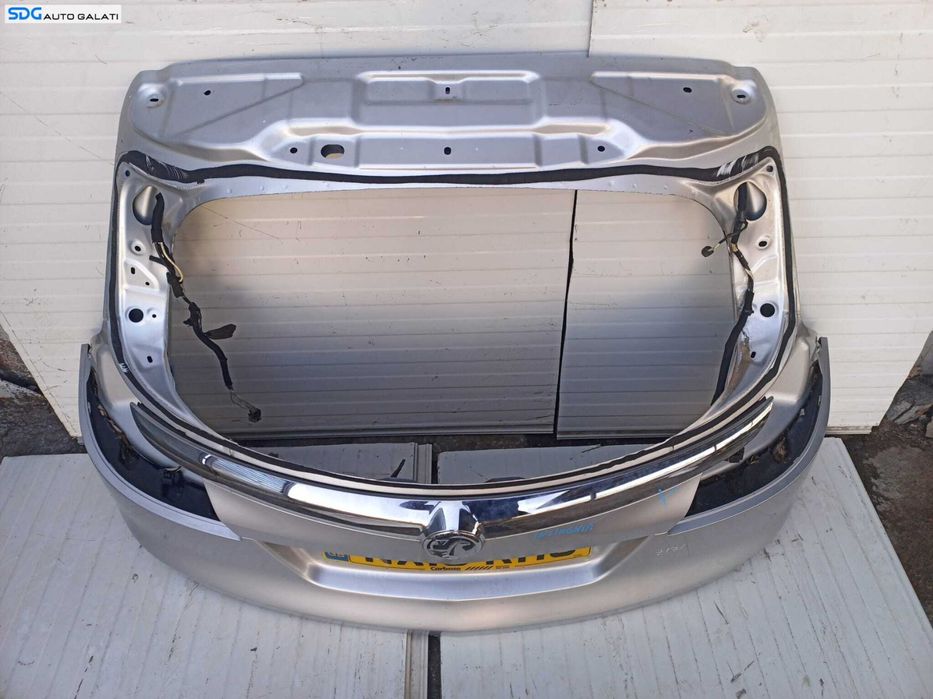 Haion Haion Portbagaj Dezechipat FARA Luneta Geam Sticla Opel Insignia Tourer Break Combi 2008 - 2013 Culoare Z176 [L1013]