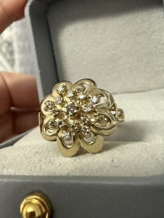 Бриллиантовое кольцо