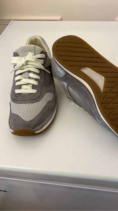 Кроссовки Clarks - британский бренд