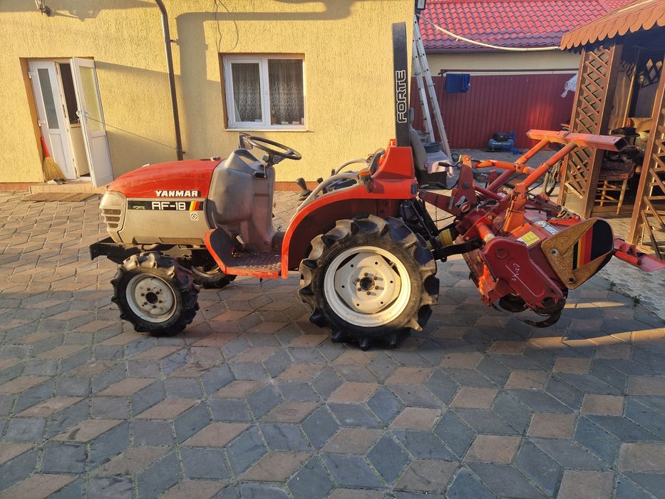 Tractor Yanmar 18 cp cu freză
