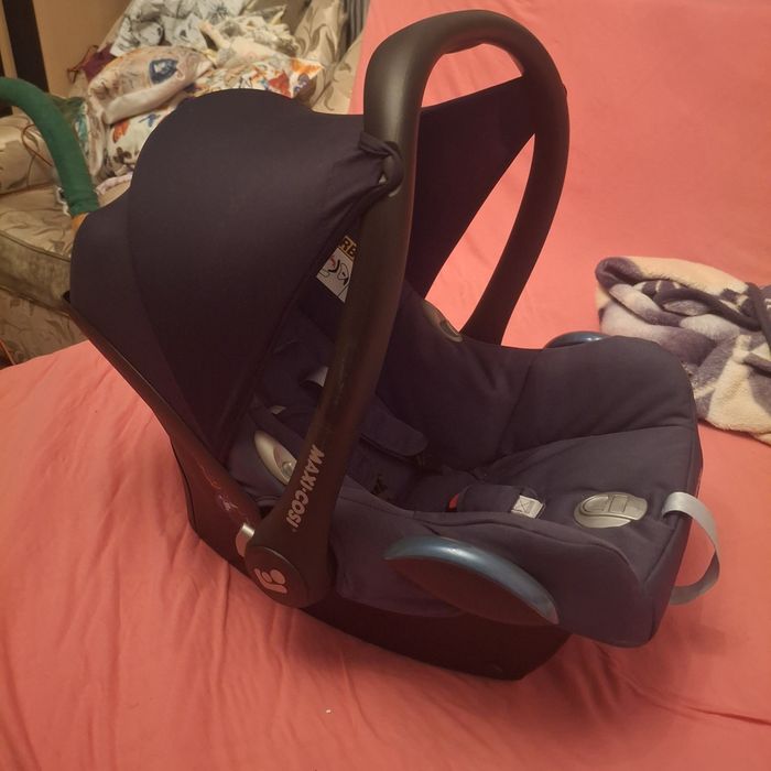 Авто кресло для новорождённых
