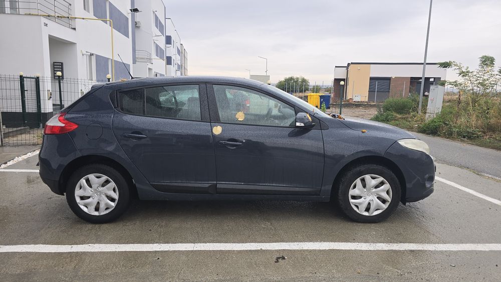 Vând Renault Megane, gaz, 1.6