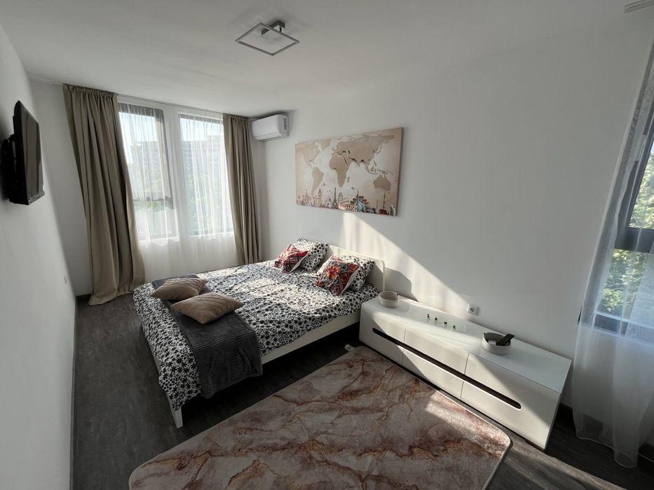 Дава се под наем Четиристаен апартамент в Варна, м-т Боровец - юг - 100 кв.м за 1100 € - Снимка #4