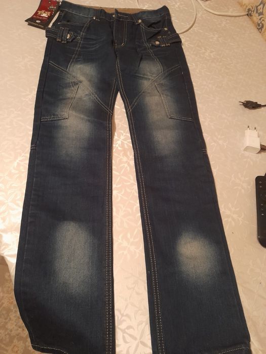 Джинсы мальчиковские.размер 28.