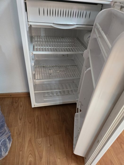 Продаётся мини холодильник Бирюса